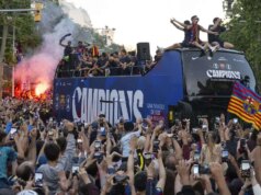 Sledujte: Lamine Yamal sa počas osláv titulu v Barcelone zameriava na Real Madrid Sledujte: Lamine Yamal sa počas osláv titulu v Barcelone zameriava na Real Madrid