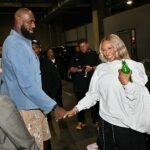 LeBron James bude diskutovať o svojej budúcnosti v NBA so svojou rodinou, pretože uvažuje o odchode z Lakers
