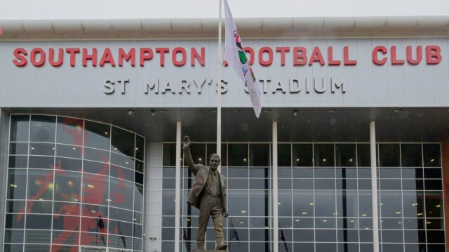 Celkový pohľad na St Mary's Stadium, domov Southamptonu  