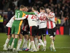 Southampton stiahol zo svojej webovej stránky informácie o lístkoch na finále play-off, pretože obavy, že budú VYRADENÉ z 200 miliónov libier o postup do Premier League, rastú po tom, čo bol špión prichytený pri čine Southampton stiahol informácie o vstupenkách na finále play-off Championship zo svojej webovej stránky