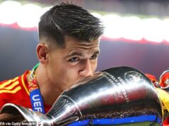 Španielsko ovláda sekeru a vynecháva kapitána, ktorý vyhral euro, Alvara Moratu a hviezdu Realu Madrid zo svojho dlhého zoznamu majstrovstiev sveta – ako sa hovorí o bývalej hviezde Chelsea, nie je ani medzi 55 najlepšími hráčmi krajiny Alvaro Morata bol vynechaný z predbežného 55-členného tímu Španielska na MS