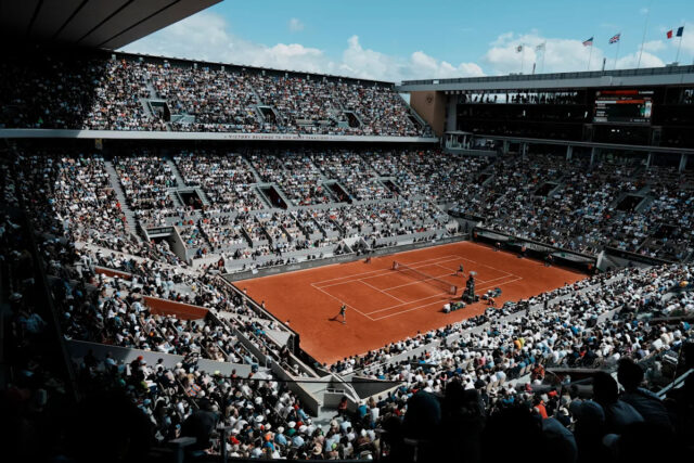 Špičkoví tenisti vyhrávajú odmeny na Roland Garros s odvolaním sa na zmenšujúci sa podiel na príjmoch z turnajov
