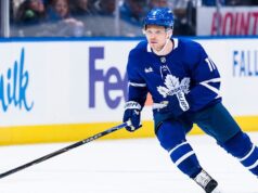Správa hovorí, že kariéra Maxa Domiho v NHL po komplikáciách po operácii chrbta je na pochybách Správa hovorí, že kariéra Maxa Domiho v NHL po komplikáciách po operácii chrbta je na pochybách