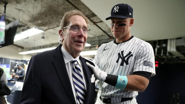 Správy MLB: Aaron Judge chce, aby sa po každom víťazstve Yankees hral call Johna Sterlinga
