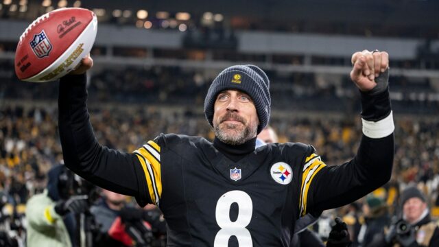 Správy NFL: Šampión Super Bowl hovorí vzrušenie z návratu Aarona Rodgersa Steelersa
