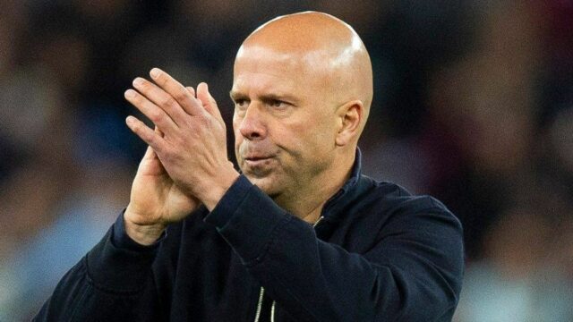 Odznak Arne Slot Liverpool