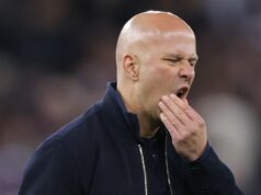Správy z Liverpoolu: Arne Slot sa „rozdelil“ ako „obľúbený“ manažéra svetovej triedy, aby nahradil šéfa Liverpool Arneho Slotu prežil ako úradujúci šampión Premier League katastrofálnu sezónu
