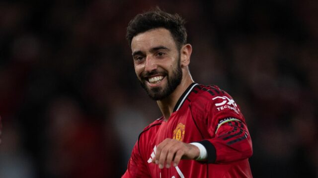 Bruno Fernandes by mohol toto leto opustiť Manchester United