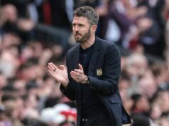 Správy z Man Utd: Michael Carrick čelí bitke o 50 miliónov libier, pretože hviezda sa údajne musí predať Michael Carrick