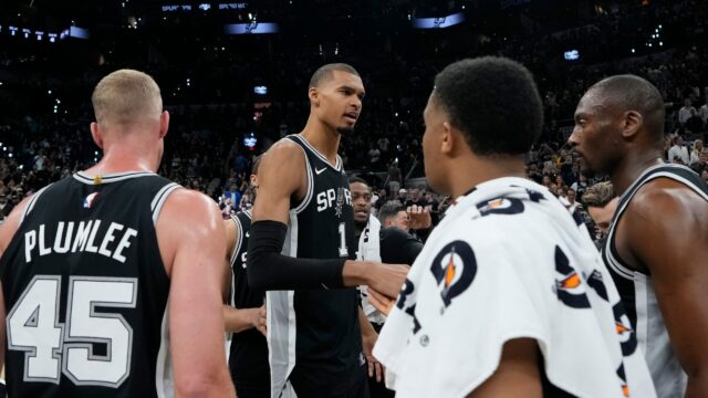 Dnešné výsledky NBA: Oklahoma City Thunder vs San Antonio Spurs 6. zápas finále Západnej konferencie play-off NBA Victor Wembanyama 
