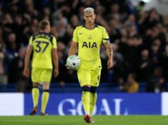 Stav zostupu Premier League, keďže bitky Tottenhamu a West Hamu sa končia posledný deň Hráči Spurs