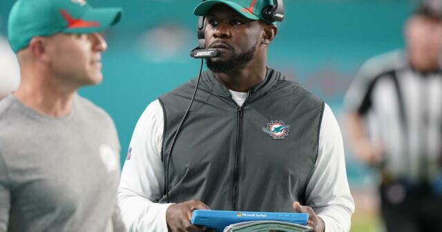 Stĺpec: Kto by sníval o tom, že nechá NFL posudzovať svoj vlastný rasizmus?
