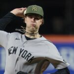 15. mája 2026; New York City, New York, USA; Nadhadzovač New York Yankees Cam Schlittler (31) predniesol nadhoz počas štvrtej smeny proti New York Mets na Citi Field. Povinný kredit: Vincent Carchietta-Imagn Images