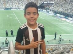 Syn futbalistu (11) bol zabitý padajúcimi bránkami po tom, čo sledoval otcov zápas Bernardo Amorim Calixto Santos prišiel o život pri tragickej udalosti