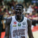 TNT import Malick Diouf vs Meralco PBA Commissioner's Cup semifinále