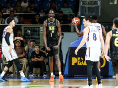 TNT si po úteku z NLEX vynúti hru urob alebo zomrieš Bol Bol z TNT Tropang 5G počas zápasu proti NLEX Road Warriors vo štvrťfinále PBA Commissioner's Cup v roku 2026.