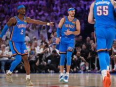 Thunder top Spurs vyrovnali sériu na 1:1 Dnešné výsledky NBA (21. mája): Finále Západnej konferencie - San Antonio Spurs vs. Oklahoma City Thunder. Victor Wembanyama Dylan Harper Shai Gilgeous-Alexander Alex Caruso