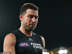 Tím AFL by mohol úplne zmeniť svoj názov, keď si uvedomil, že to nedáva ZMYSEL GWS Giants by mohli čoskoro zmeniť nezmyselný názov, ktorý používali už 15 rokov (na obrázku, kapitán klubu Toby Greene)
