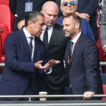 "To, ako sa Chelsea snaží a funguje, je úplne šialené" - Rooney