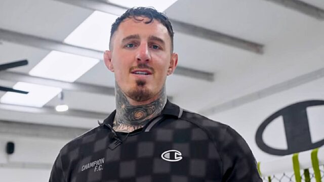 Tom Aspinall odhaľuje svoju predpoveď hlavného podujatia UFC 328
