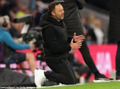 Tottenham 1:1 Leeds: Spurs ukazujú rovnakú sériu ochromujúcej sebasabotáže napriek maximálnemu úsiliu Roberta De Zerbiho, keď hostitelia strácajú kritické body v psích súbojoch o zostup, píše IAN LADYMAN Roberto De Zerbi priniesol Tottenhamu obnovenú silu, ale Spurs pokračujú v sebasabotáži alarmujúcim spôsobom