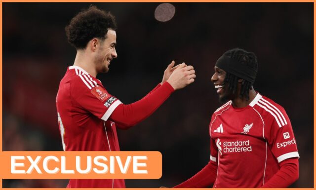 Tottenham dal Curtisovi Jonesovi prestupovú podporu Tottenham dal Curtisovi Jonesovi prestupovú podporu