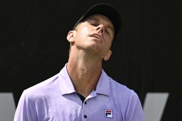 Trapný moment bývalého profesionála ATP zachytený na kamere
