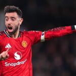 Bruno Fernandes gestikuluje