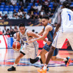 Roger Pogoy z TNT Tropang 5G počas zápasu proti Meralco Bolts v semifinále PBA Commissioner's Cup v roku 2026