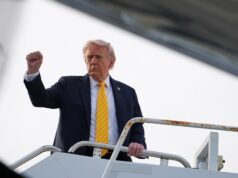 Trump posudzuje iránsky mierový návrh a varuje, že by sa mohli obnoviť štrajky | Správy Donalda Trumpa Trump posudzuje iránsky mierový návrh a varuje, že by sa mohli obnoviť štrajky | Správy Donalda Trumpa