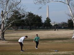 Trumpova administratíva dosiahla dohodu o tom, že verejné golfové ihriská v DC budú otvorené Trumpova administratíva dosiahla dohodu o tom, že verejné golfové ihriská v DC budú otvorené