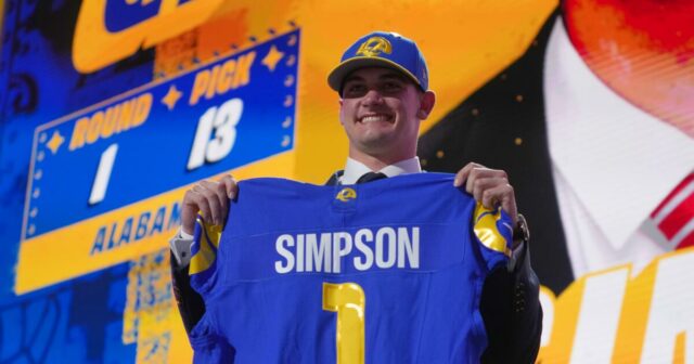 Ty Simpson si nevšimol kontroverziu s Rams, ktorý si ho vybral ako číslo 13
