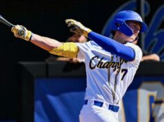 Tyler Starling z Agoura High skúša bejzbal a zároveň dráhu Tyler Starling z Agoura High skúša bejzbal a zároveň dráhu