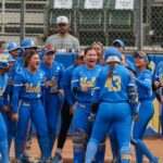 UCLA softball buchne Južnú Karolínu, postupuje do super regionálnej