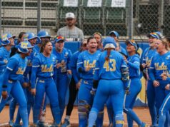 UCLA softball buchne Južnú Karolínu, postupuje do super regionálnej UCLA softball buchne Južnú Karolínu, postupuje do super regionálnej
