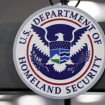 USA tvrdia, že držitelia dočasných víz by mali odísť a požiadať o zelené karty | Správy Donalda Trumpa