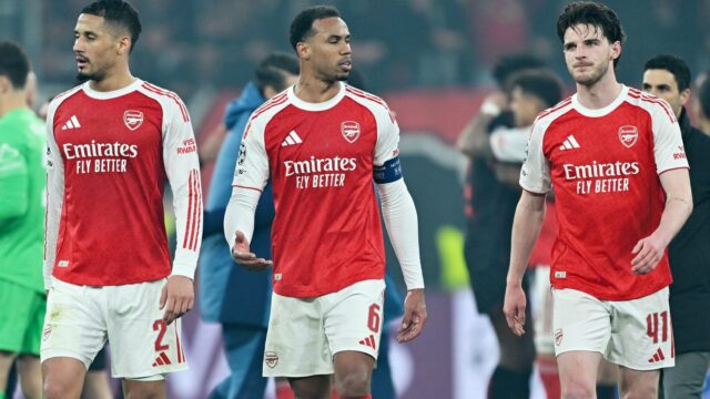 Uchádzači o Zlatú loptu z Arsenalu a PSG spojili XI
