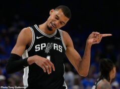 Úžasný Victor Wembanyama inšpiruje Spurs k impozantnému víťazstvu v zápase 1 nad Thunder vo finále Západnej konferencie Dominantný Victor Wembanyama pozdvihol Spurs k epickému víťazstvu 1. hry nad Thunder