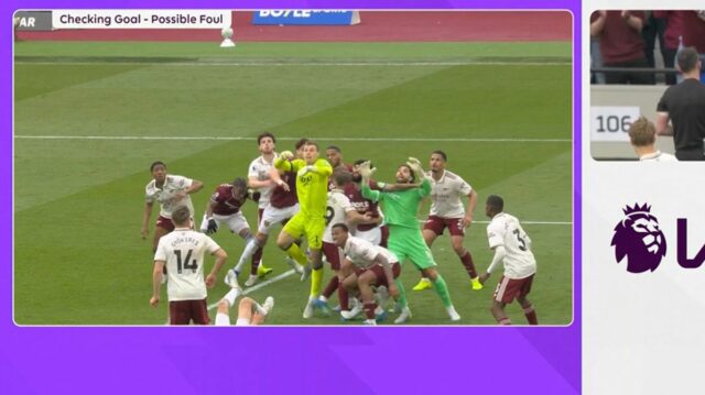 Rozhodnutie VAR počas zápasu West Ham United vs Arsenal