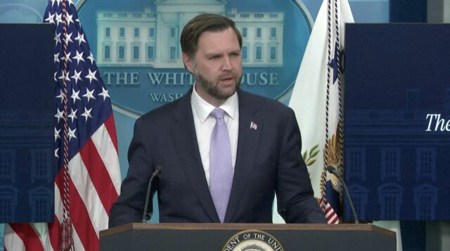 Vance: USA „uzamknuté a nabité“ na vojenskú akciu v prípade zlyhania rokovaní s Iránom | Americko-izraelská vojna proti Iran News
