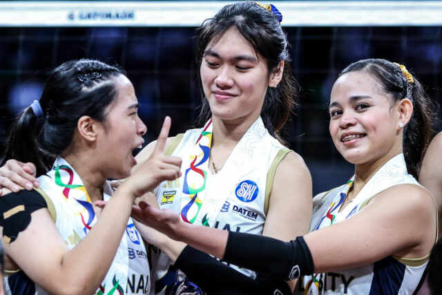 Vange Alinsug NU Lady Bulldogs UAAP 88. sezóna, finále ženského volejbalu proti La Salle