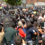 Venezuelskí demonštranti sa stretli s políciou na zhromaždení pre politických väzňov | Newsfeed