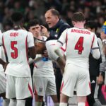 LONDÝN, ANGLICKO - 16. mája: Thomas Tuchel, manažér Anglicka, uznal Phila Fodena z Manchestru City po zápase finále FA Cupu Emirates medzi Chelsea a Manchester City 16. mája 2026 v Londýne v Anglicku. (Foto: Alex Livesey - Danehouse/Getty Images)