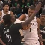 Victor Wembanyama bol v nedeľňajšom nočnom zápase play-off NBA katapultovaný proti Nazovi Reidovi