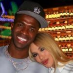 Vinicius Jr a Virginia Fonseca pózujú pre fotografiu