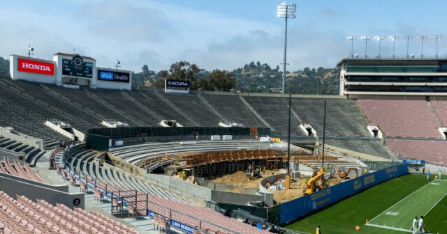 Vnútri Rose Bowl je upgrade 30 miliónov dolárov pre futbal UCLA
