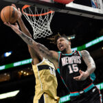 MEMPHIS, Tennessee - Útočník Memphis Grizzlies Brandon Clarke zomrel, oznámili v utorok tím, jeho agentúra a NBA. Mal 29.