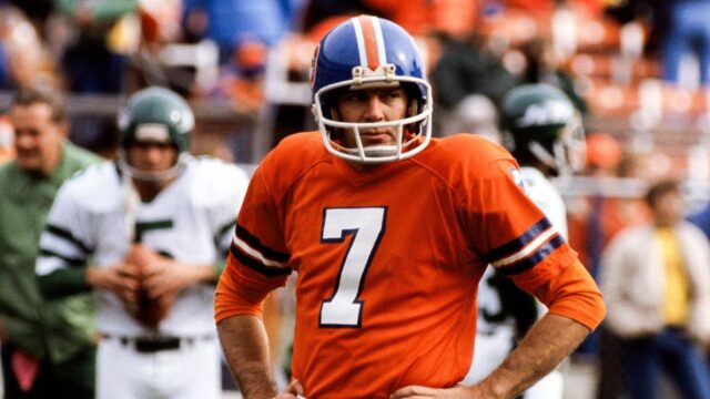 Vo veku 83 rokov zomreli Broncos Ring of Famer a bývalý quarterback Craig Morton
