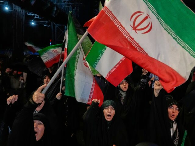 Vojna v Iráne naživo: Teherán varuje pred „mnohými ďalšími prekvapeniami“, ak sa konflikt obnoví | Americko-izraelská vojna proti Iran News
