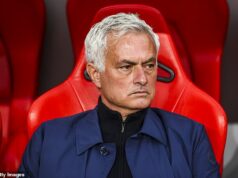 Vracajúci sa! Jose Mourinho „sa stane manažérom Realu Madrid už druhýkrát, čím porazí Didiera Deschampsa a Mauricia Pochettina na túto rolu“ – ako španielske médiá prezrádzajú, kedy „príde“ Očakáva sa, že návrat Josého Mourinha do Realu Madrid bude oficiálny v najbližších dňoch